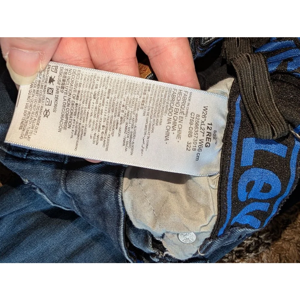 Levis levi blue